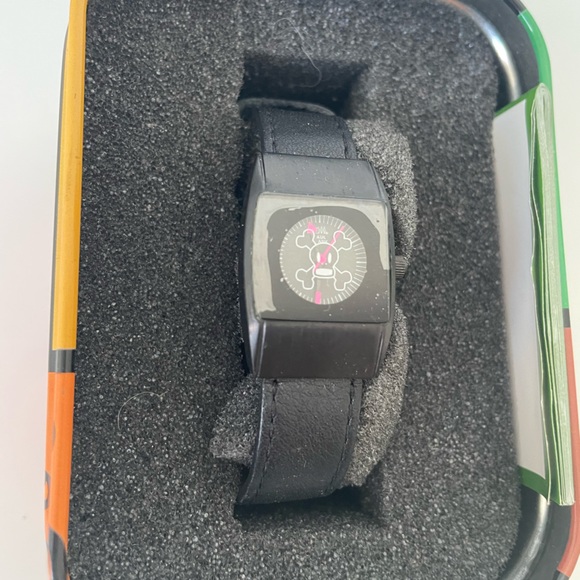 Paul Frank Skurvy Scurvy Skull Black Wrist Watch VINTAGE - Picture 2 of 14